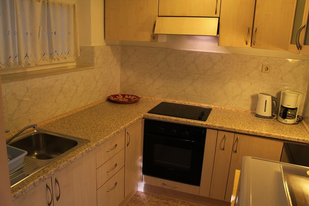 Adria Apartments Podgora Zimmer foto