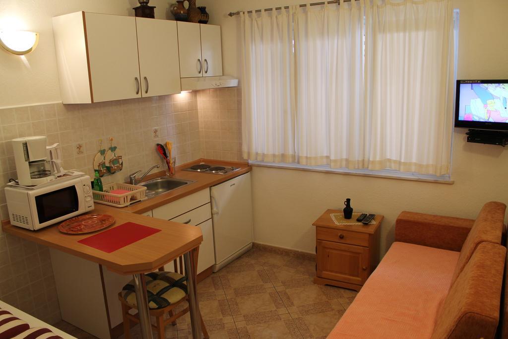 Adria Apartments Podgora Zimmer foto