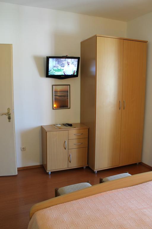 Adria Apartments Podgora Exterior foto